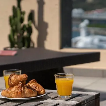 31 Nights Luxury Aircon With Incredible Views Apartment *