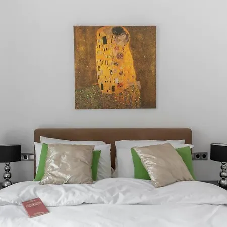 31 Nights Luxury Aircon With Incredible Views Apartment Barcelona