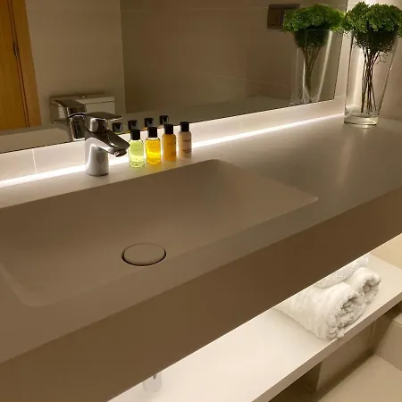 31 Nights Luxury Aircon With Incredible Views